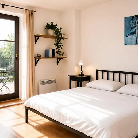 Apartment Family 6 *