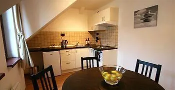 Apartmán 6 *