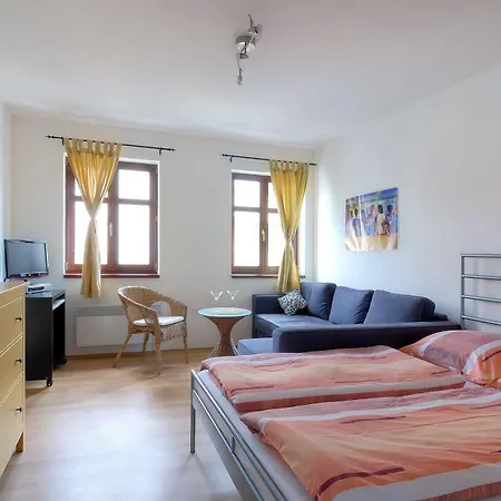 Apartmán 6 *