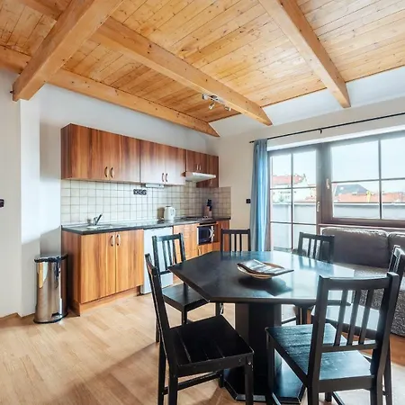 Family 6 * 布拉格