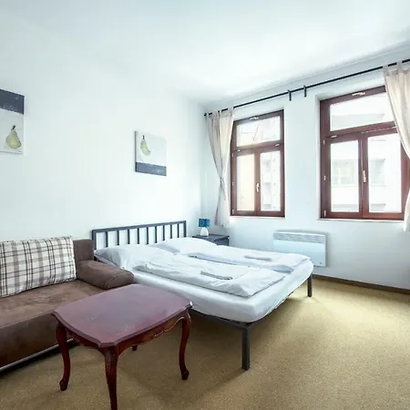 Apartmán 6 *