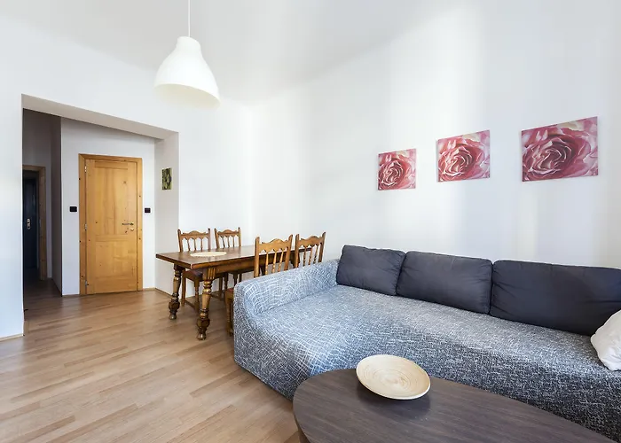 Family 6 Apartament