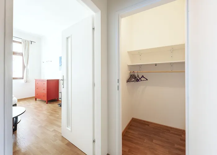 Apartament Family 6 *