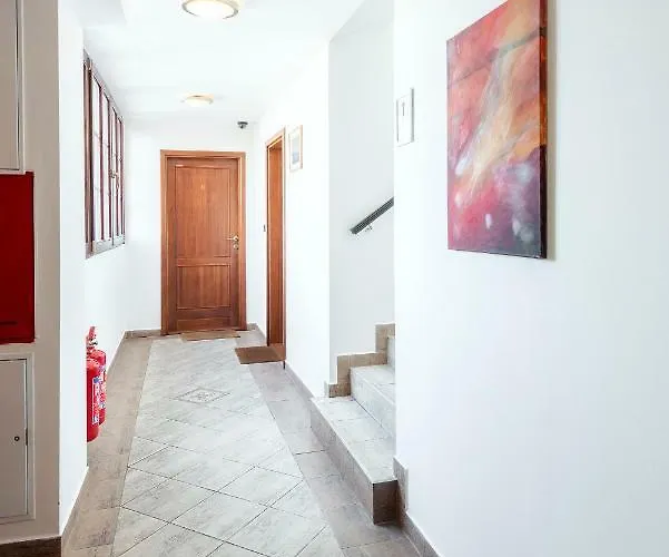 Family 6 Apartament *