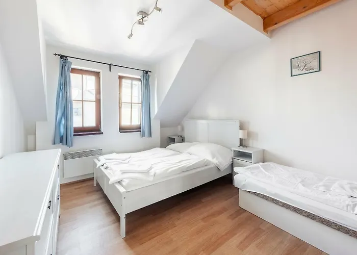 Apartment Family 6